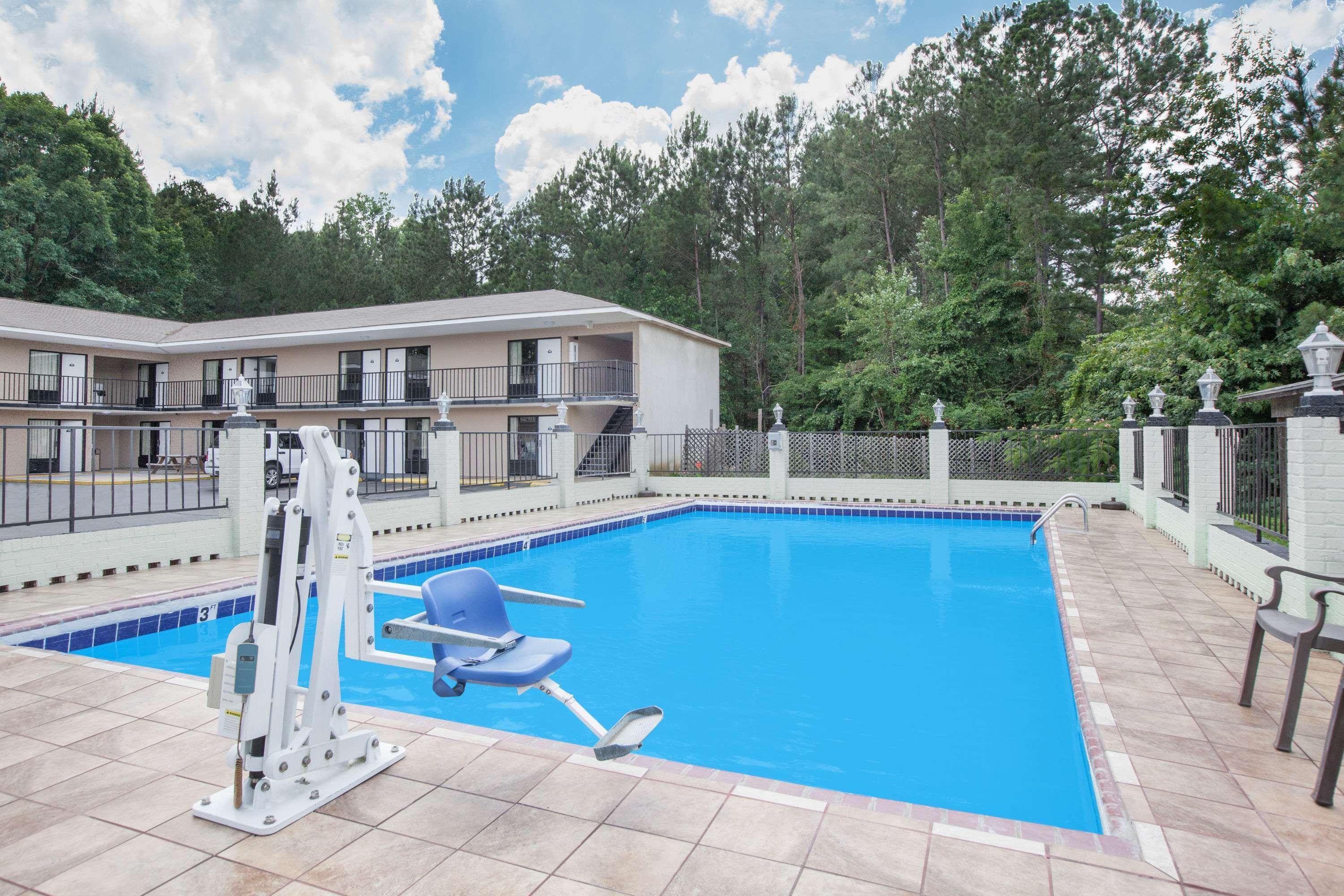 Days Inn By Wyndham Newton Ms I-20 Dış mekan fotoğraf